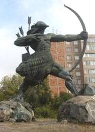 ����:Hayk statue.JPG